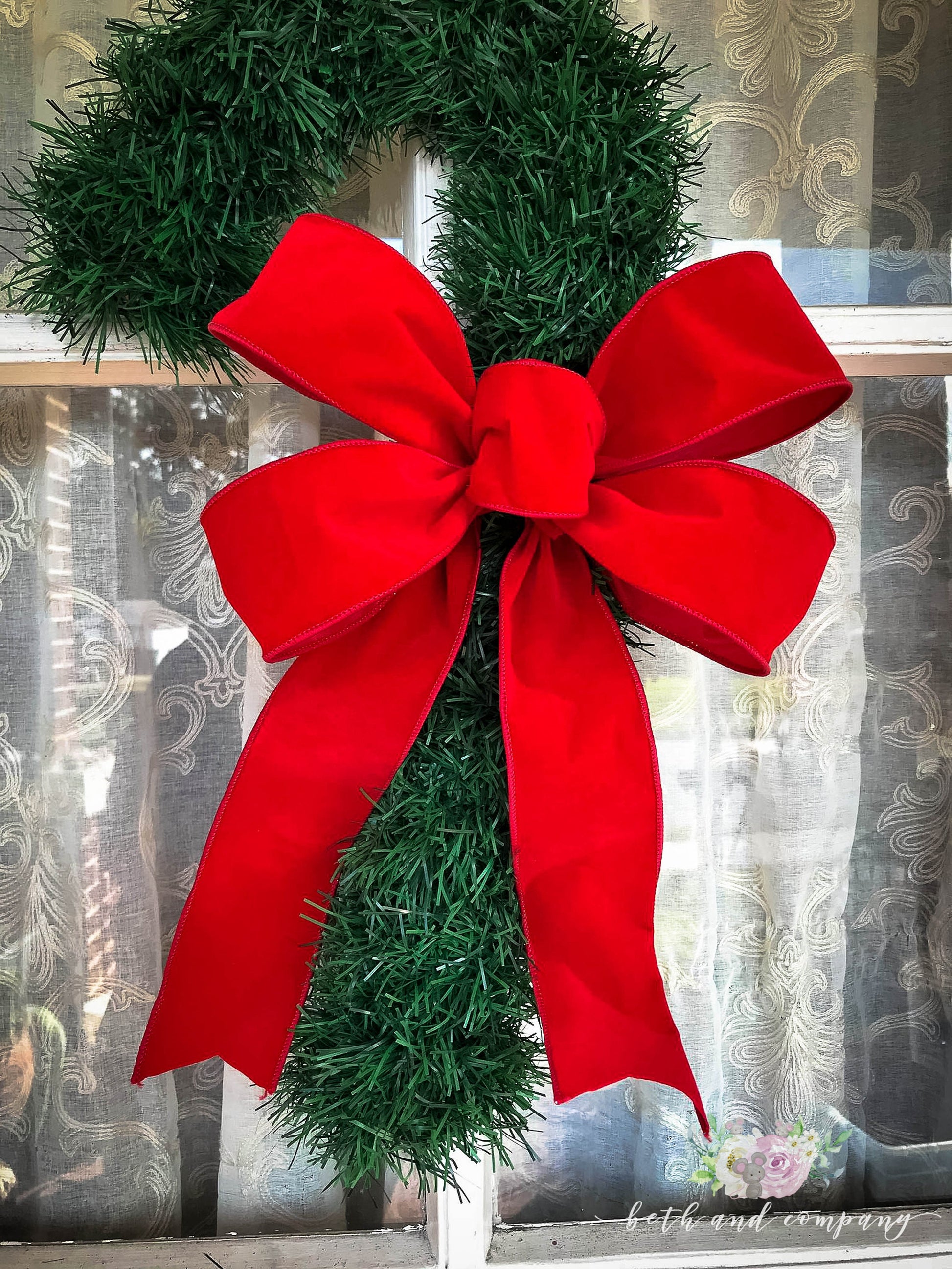 OUTDOOR Thin Red Velvet Christmas wreath bow, Weatherproof bow – Beth and  Company