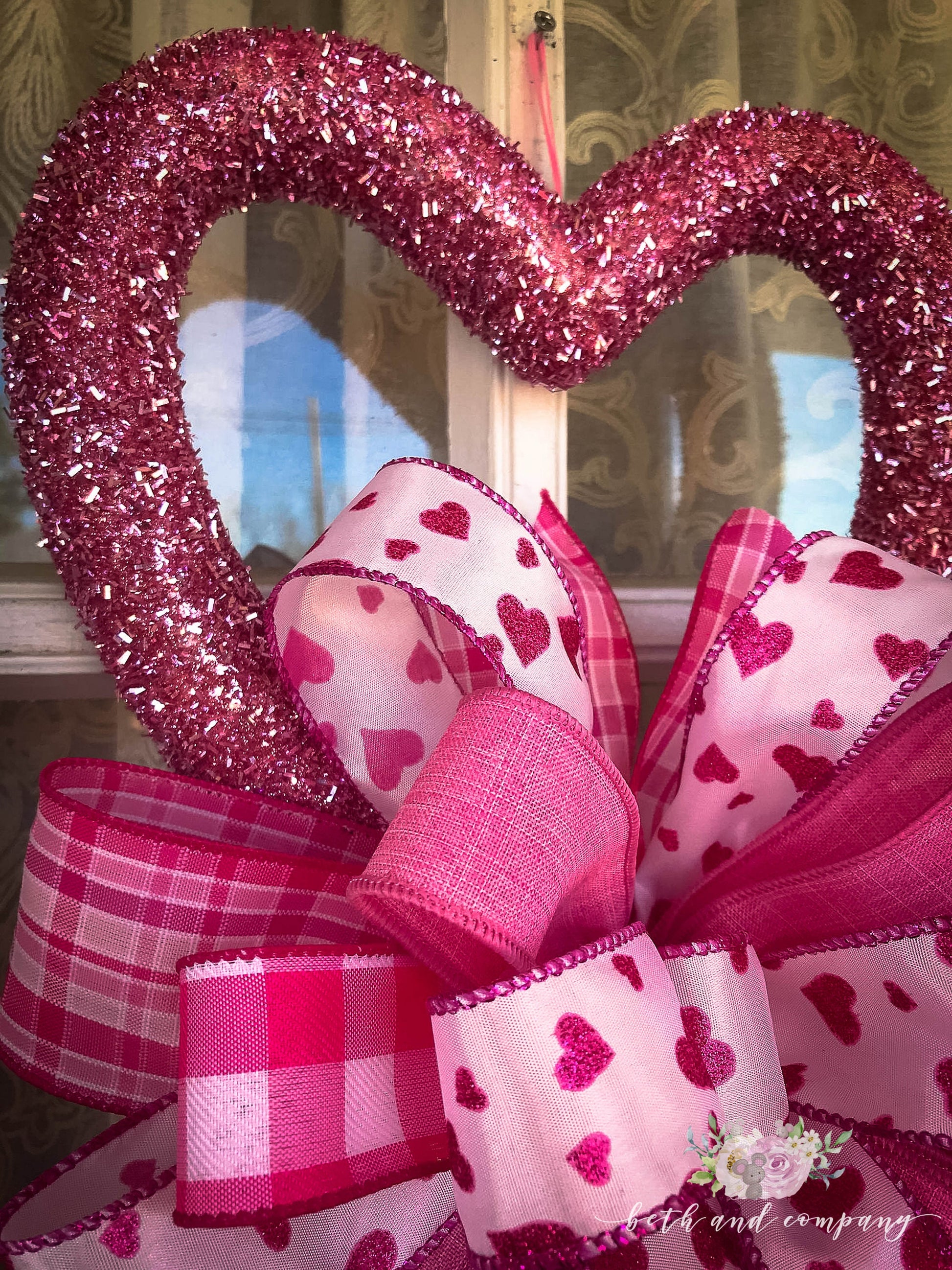 Pink Valentine's Day Wreath, Pink Sparkle Valentines Day Decor for fro –  Beth and Company